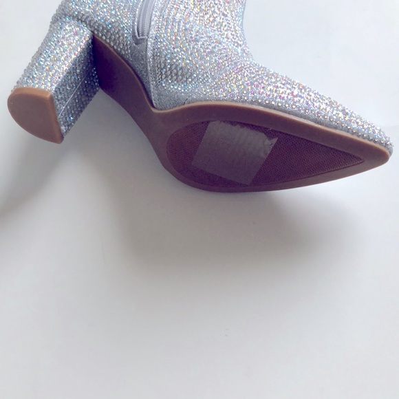 🎊HP🎉New Sparkle Glam Silver Rhinestone Boots - Picture 6 of 9